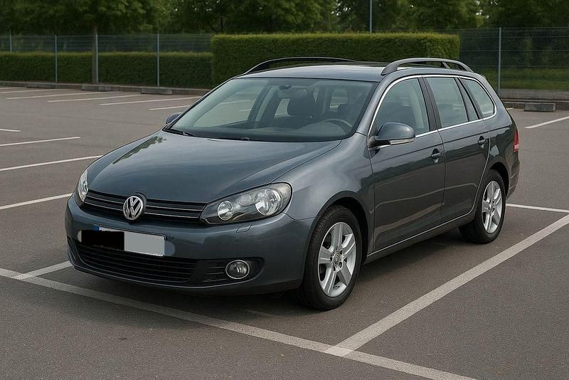 Grau Gebraucht 2011 VW Golf VI Comfortline Limousine | 4.650 € (Guter Preis) - Bild 1/1
