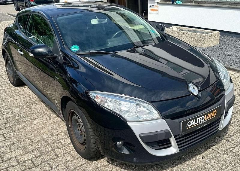 Schwarz Gebraucht 2011 Renault Mégane Coupé Bose Edition Coupé | 2.999 € (Fairer Preis) - Bild 1/4