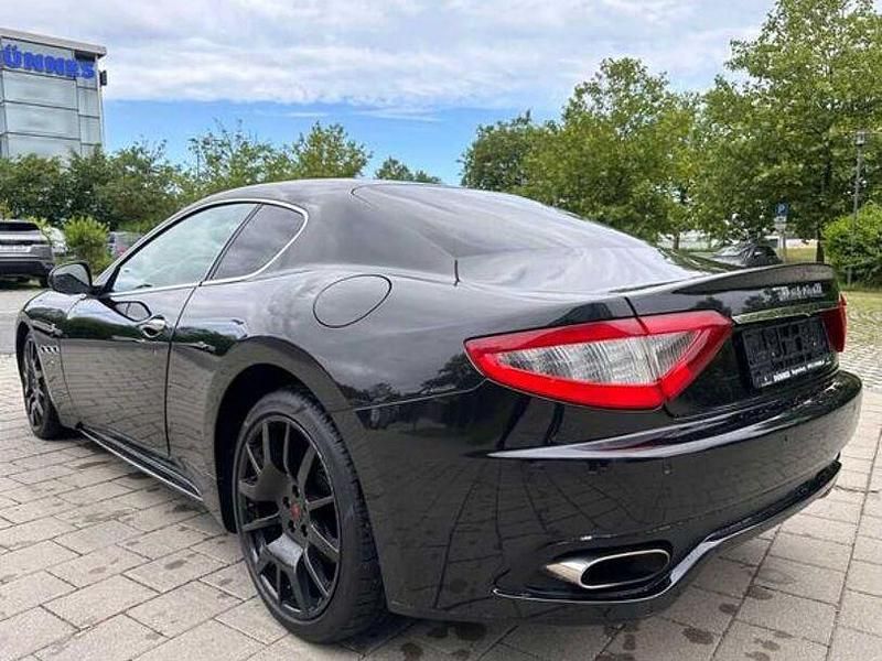 Gebraucht Maserati Granturismo 439 PS (322 kW) 2009 Schwarz Coupé