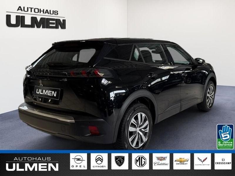 Gebraucht Peugeot e-2008 Active 100 kW (136 PS) 2022 Schwarz SUV