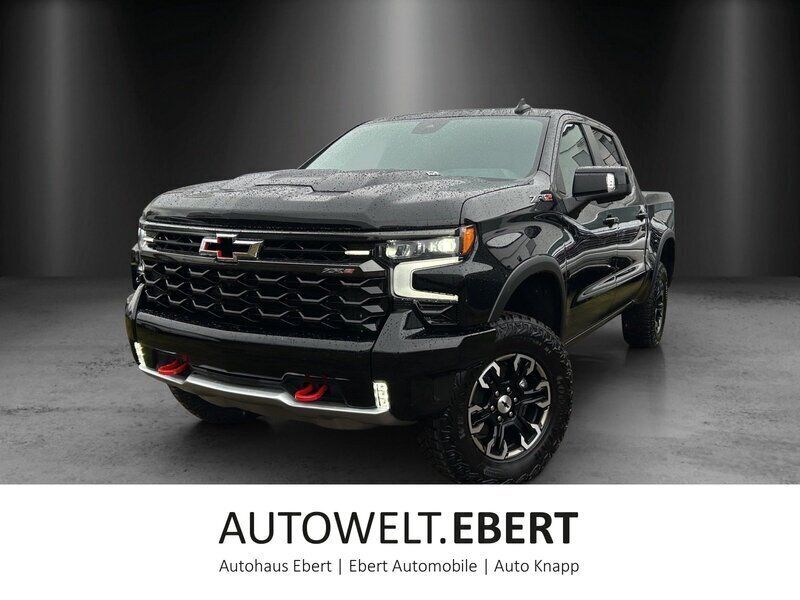 Schwarz Neu 2024 Chevrolet Silverado SUV | 86.790 € (Etwas zu teuer) - Bild 1/4