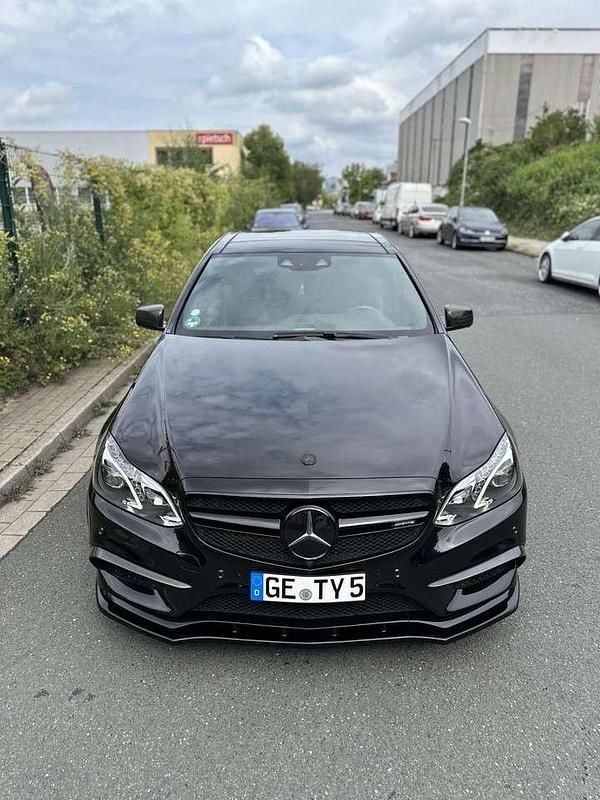 Schwarz Gebraucht 2017 Mercedes E400 AMG Limousine | 28.499 € (Guter Preis) - Bild 1/4