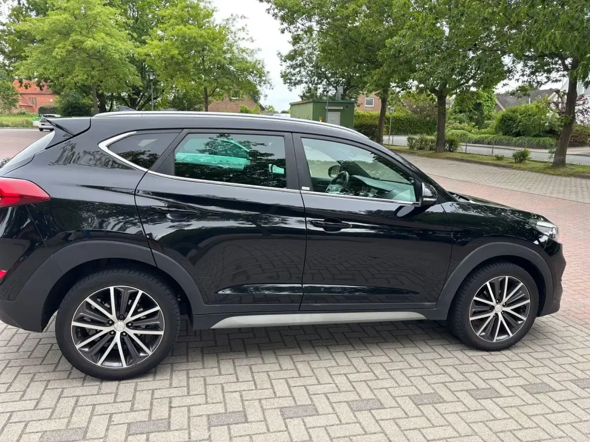 Gebraucht Hyundai Tucson Passion 177 PS (130 kW) 2018 Schwarz SUV