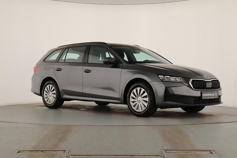 Gebraucht Skoda Octavia Essence 116 PS (85 kW) 2024 Grau Kombi