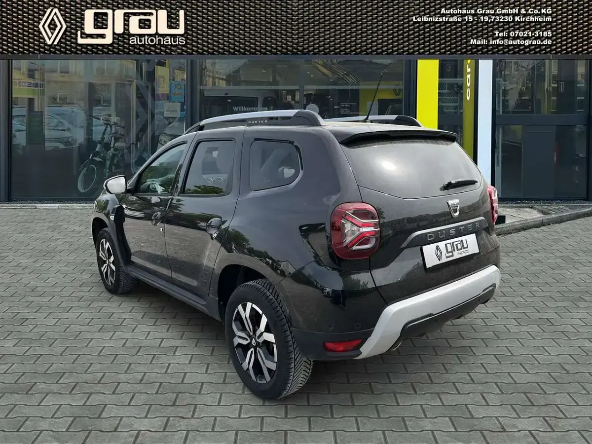 Gebraucht Dacia Duster Prestige 101 PS (74 kW) 2022 Perlmuttschwarz SUV