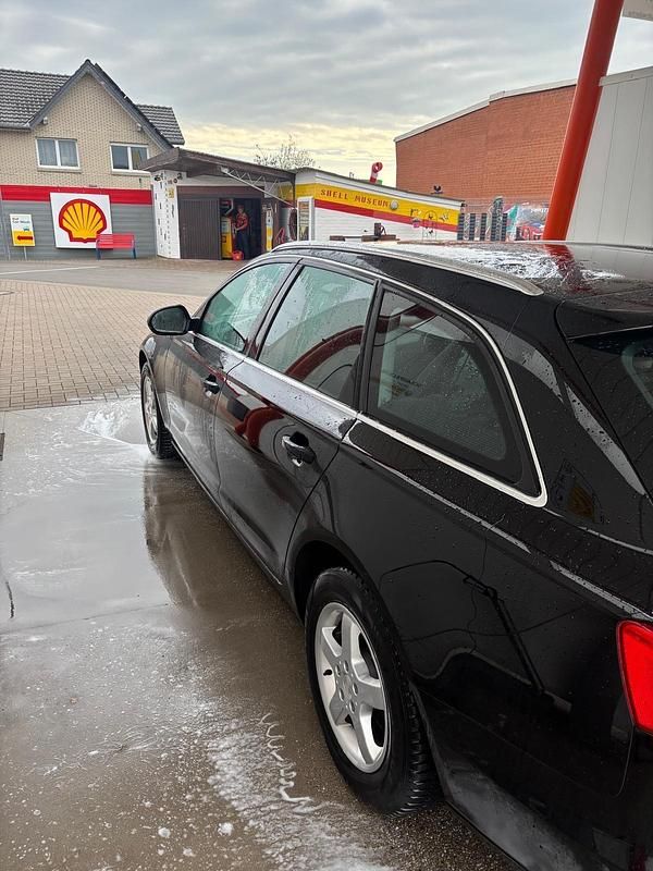 Gebraucht Audi A6 190 PS (139 kW) 2013 Schwarz Kombi