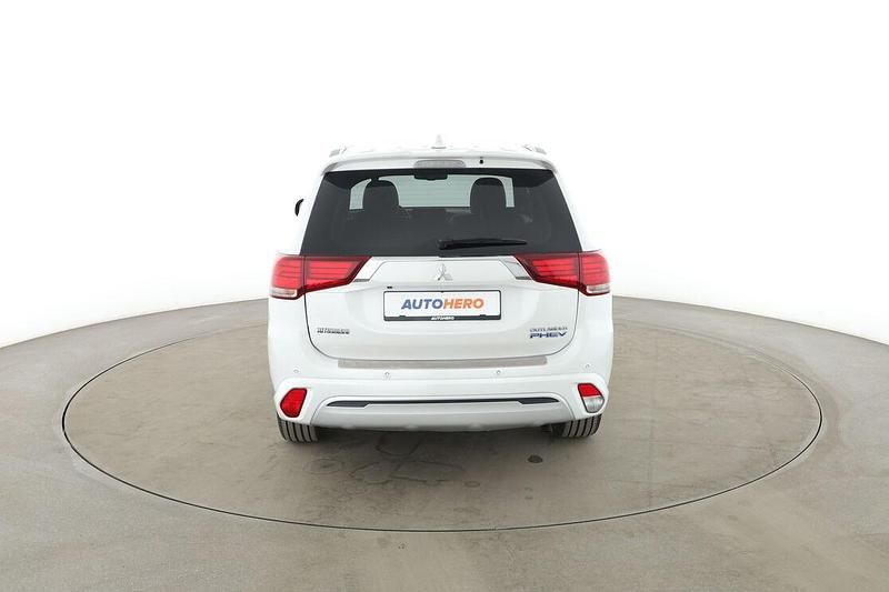 Gebraucht Mitsubishi Outlander P-HEV Edition 2018 Weiß SUV