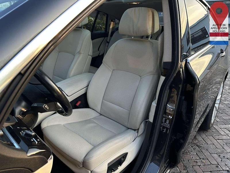 Gebraucht BMW 520 Executive 184 PS (135 kW) 2016 Grau Limousine