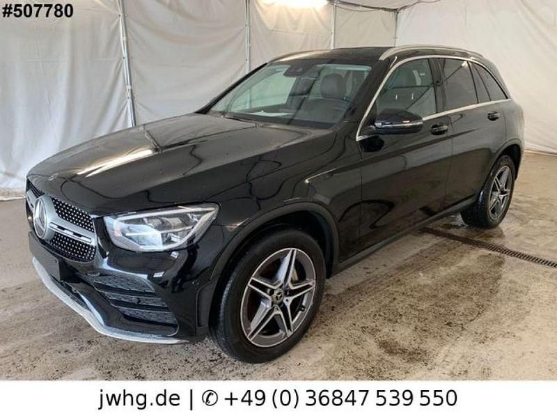 Gebraucht Mercedes GLC300e AMG line 306 PS (225 kW) 2021 Schwarz SUV