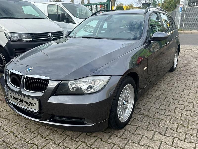 Gebraucht BMW 318 143 PS (105 kW) 2007 Grau Kombi