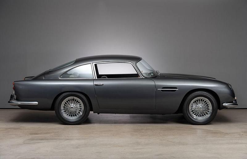Gebraucht Aston Martin DB4 266 PS (195 kW) 1963 Grau Coupé