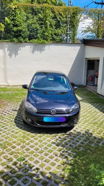 Gebraucht VW Golf VI 105 PS (77 kW) 2011 Schwarz Kleinwagen