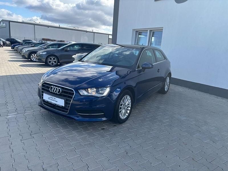 Gebraucht Audi A3 Ambiente 150 PS (110 kW) 2015 Blau Limousine