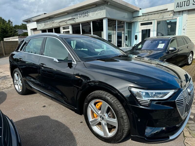Gebraucht Audi e-tron Advanced 300 kW (408 PS) 2019 Mythosschwarz metallic SUV