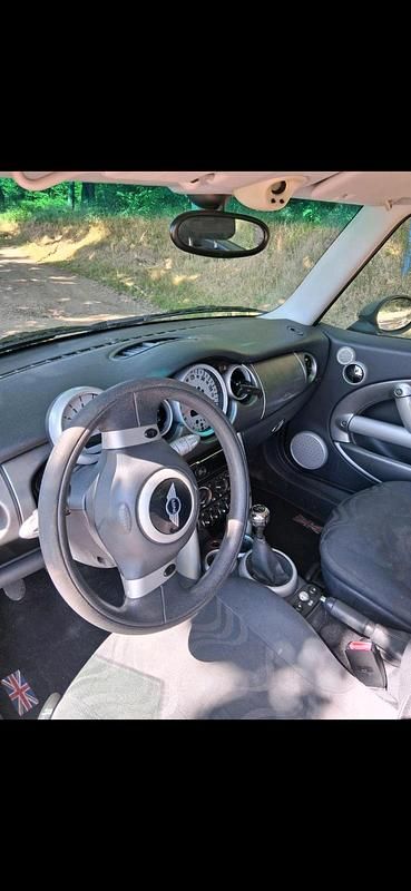 Schwarz Gebraucht 2002 Mini ONE Kleinwagen | 1.900 € - Bild 1/4
