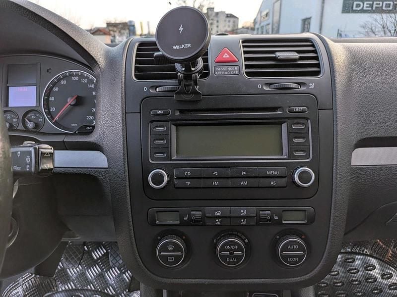 Gebraucht VW Golf V Edition 75 PS (55 kW) 2006 Schwarz Kleinwagen