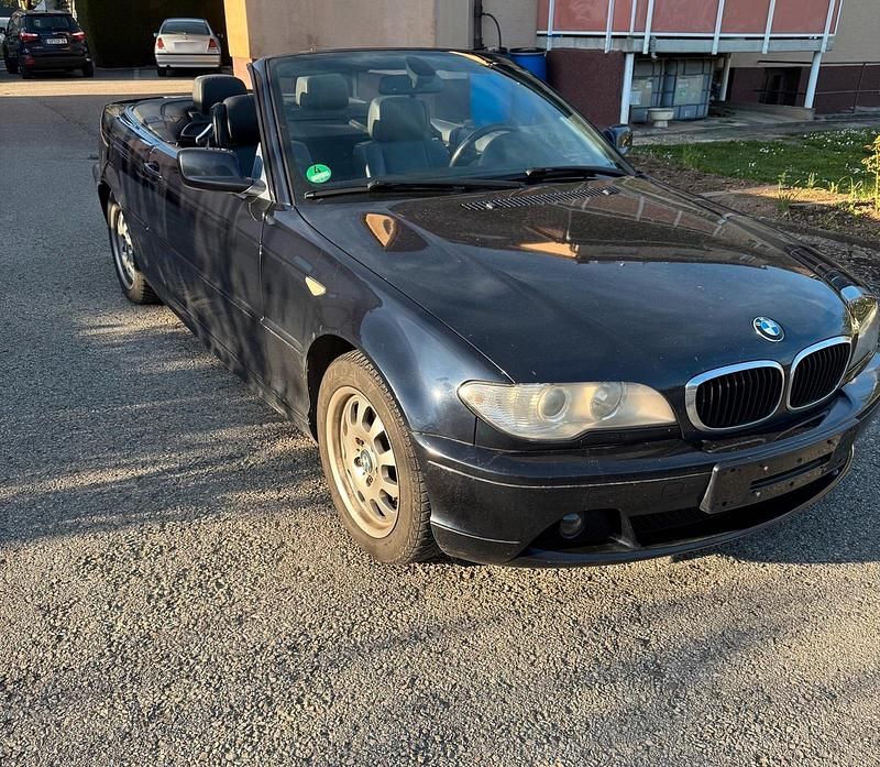 Gebraucht BMW 320 Cabriolet 150 PS (110 kW) 2006 Blau Cabrio