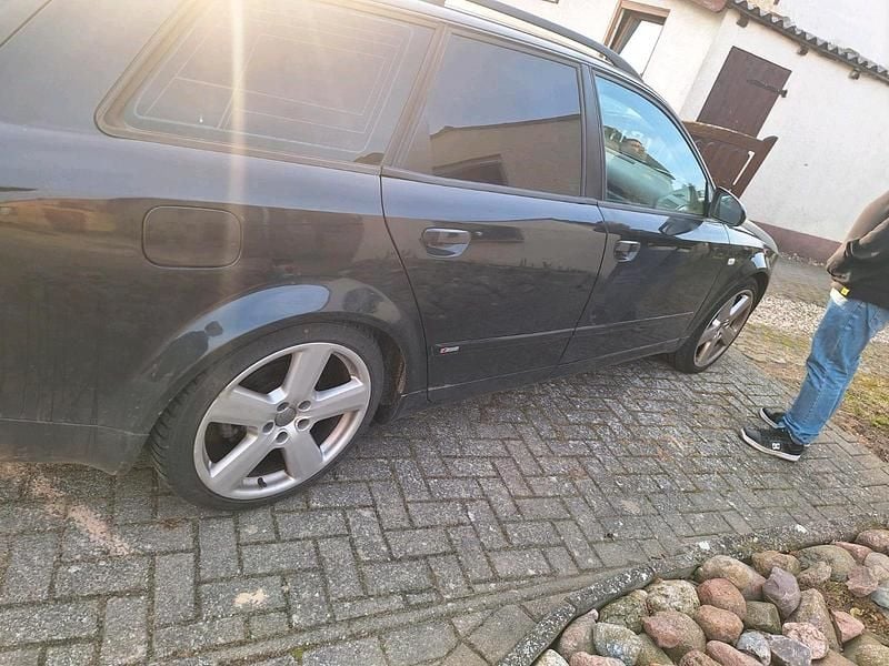Gebraucht Audi A4 S-Line 163 PS (119 kW) 2003 Schwarz Kombi