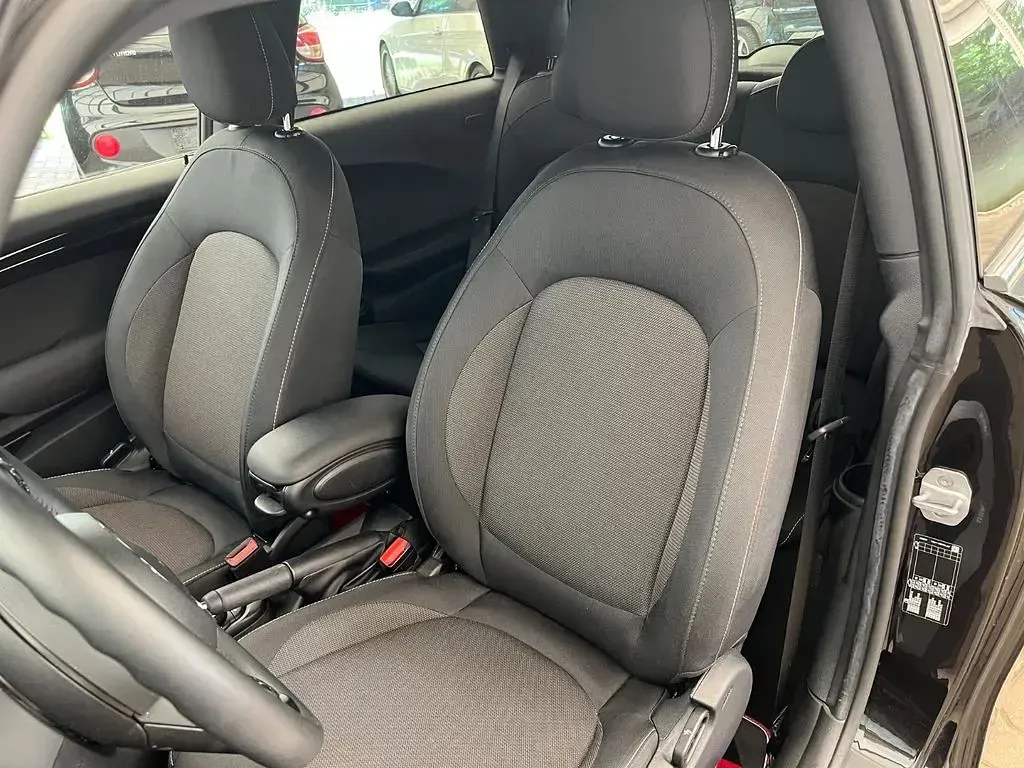 Gebraucht Mini ONE 102 PS (75 kW) 2019 Schwarz Kleinwagen