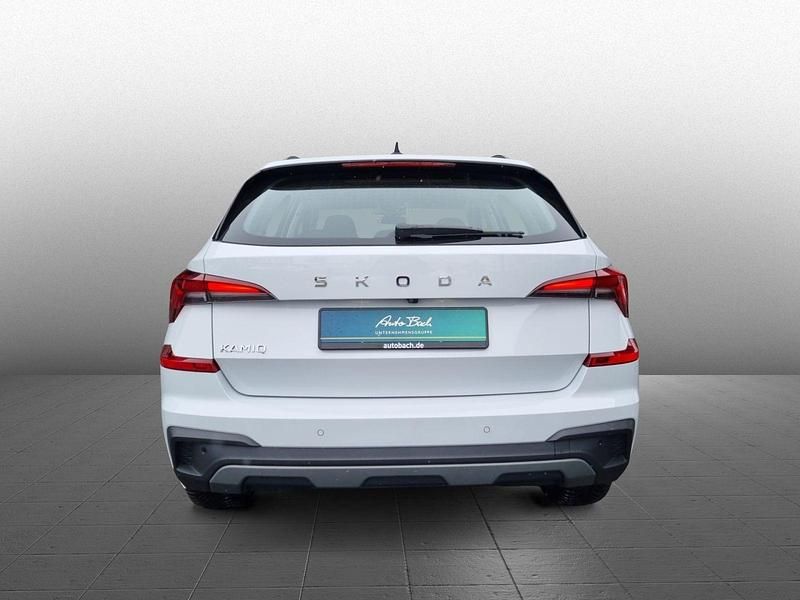 Gebraucht Skoda Kamiq Selection 150 PS (110 kW) 2025 Moonweiß perleffekt SUV