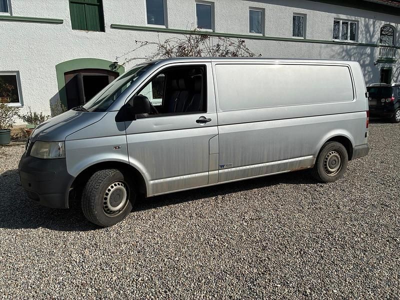 Second-hand VW Transporter 130 CP (95 kW) 2007 Van