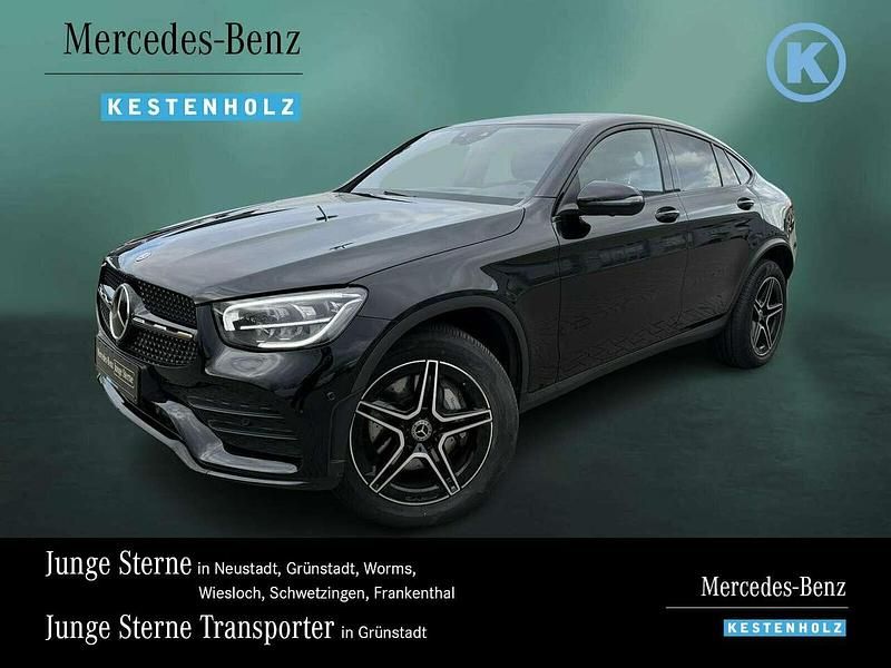 Unilack schwarz Gebraucht 2021 Mercedes GLC300e AMG Coupé | 43.990 € (Fairer Preis) - Bild 1/4