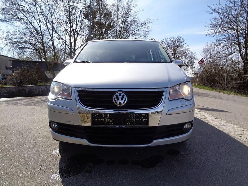 Gebraucht VW Touran Trendline 140 PS (102 kW) 2009 Silber Van / Kleinbus