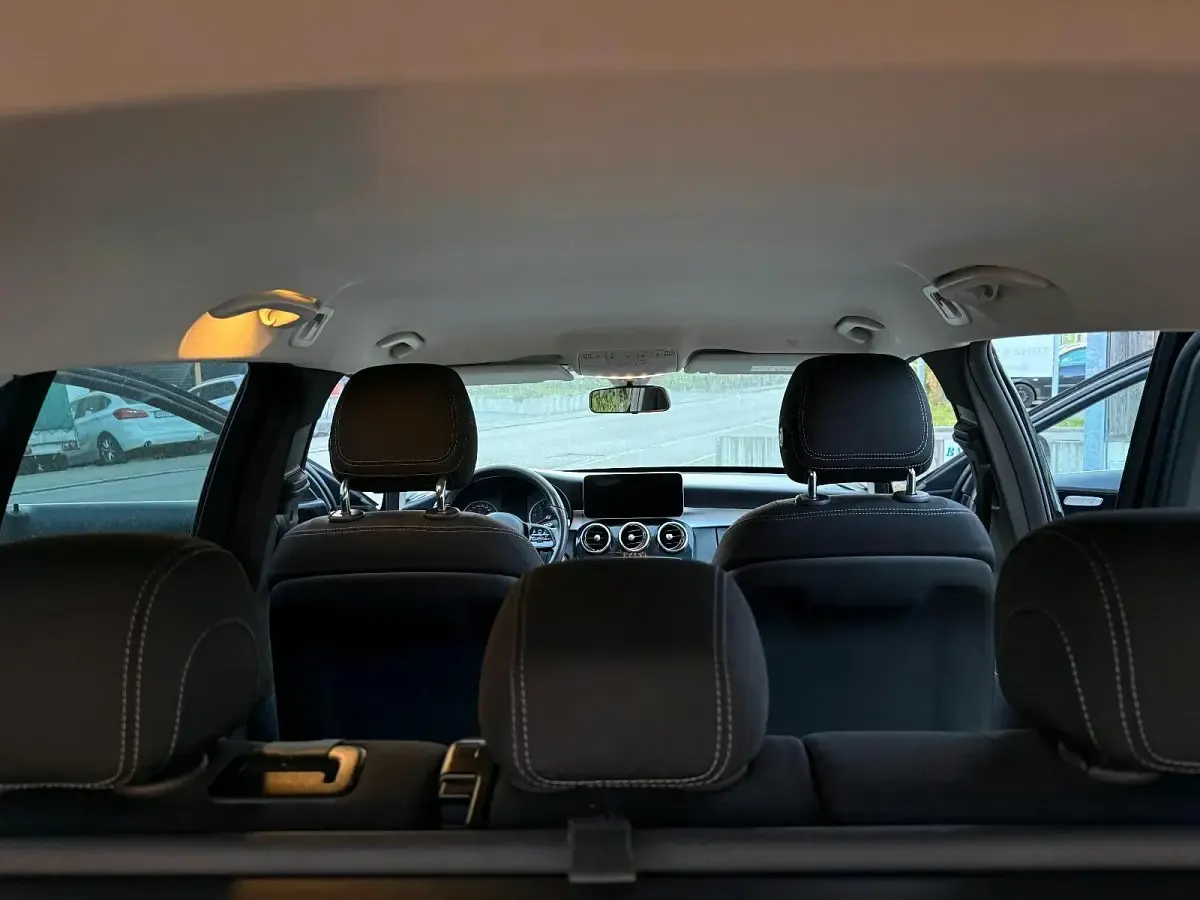 Gebraucht Mercedes C200 150 PS (110 kW) 2019 Schwarz Kombi