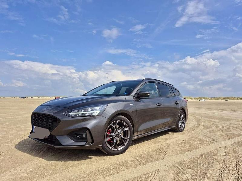 Gebraucht Ford Focus ST-Line 125 PS (91 kW) 2021 Grau Kombi