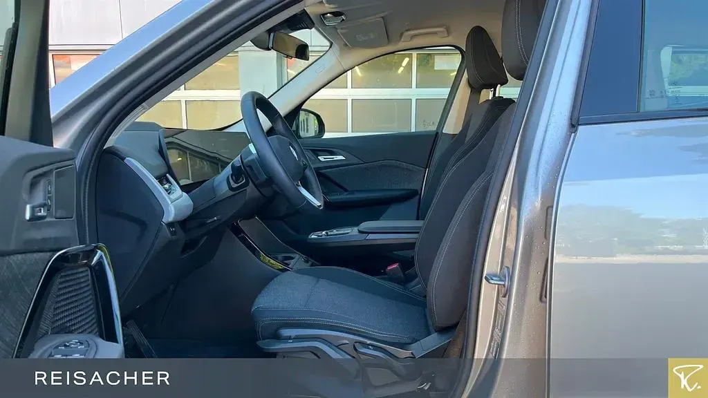 Gebraucht BMW X1 170 PS (125 kW) 2025 Silber SUV
