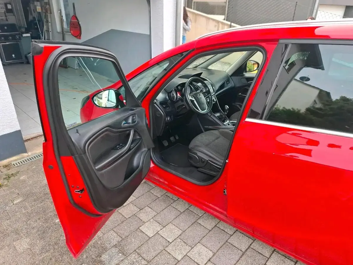 Gebraucht Opel Zafira Tourer 170 PS (125 kW) 2016 Rot Van / Kleinbus