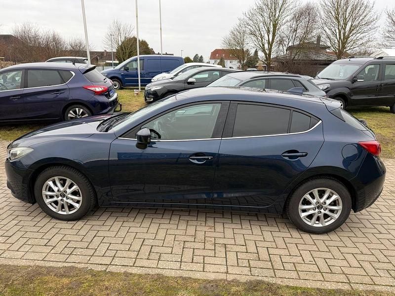 Gebraucht Mazda 3 Center-Line 120 PS (88 kW) 2015 Blau Limousine