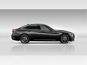 Neu Alfa Romeo Giulia Premium 280 PS (205 kW) 2025 Schwarz (nero vulcano) Limousine