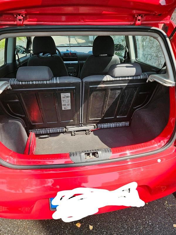 Rot Gebraucht 2006 VW Fox Kleinwagen | 800 € (Fairer Preis) - Bild 1/4