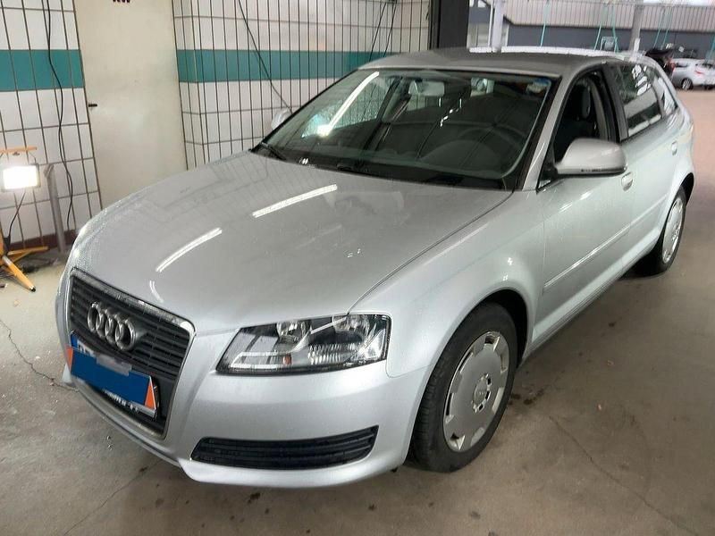Gebraucht Audi A3 Attraction 125 PS (91 kW) 2008 Silber Kleinwagen