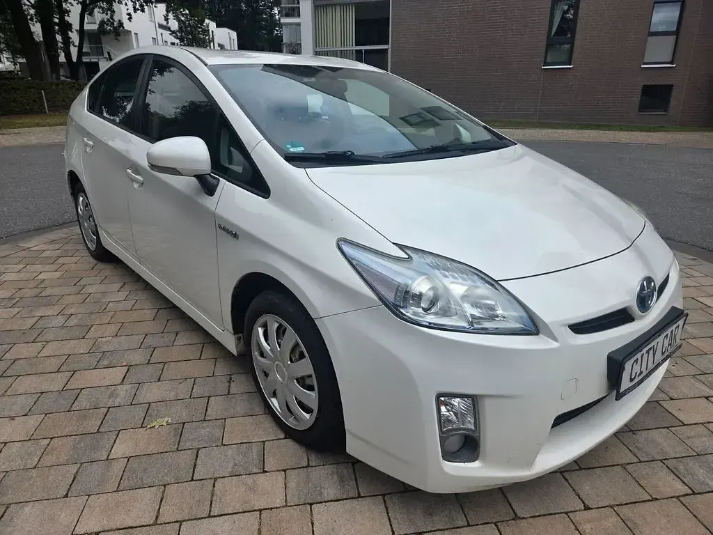 Gebraucht Toyota Prius Life 99 PS (72 kW) 2009 Weiß Kleinwagen