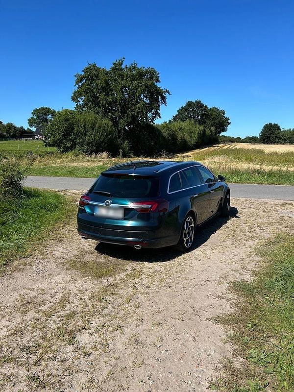 Gebraucht Opel Insignia 194 PS (142 kW) 2014 Grün Kombi