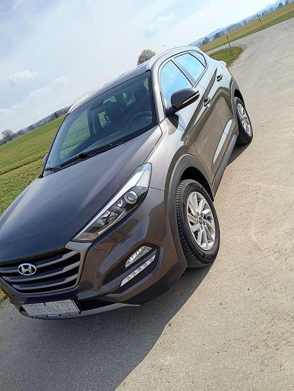 Gebraucht Hyundai Tucson Trend 141 PS (103 kW) 2016 SUV
