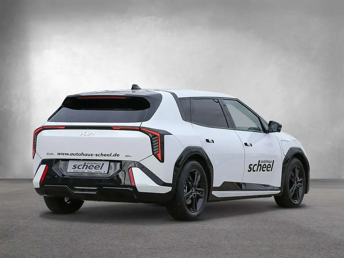 Gebraucht Kia EV4 GT-Line 150 kW (204 PS) 2025 Weiß Kleinwagen