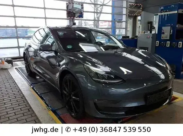 Usado Tesla Model 3 Performance 461 kW (627 CV) 2022 Gris Berlina