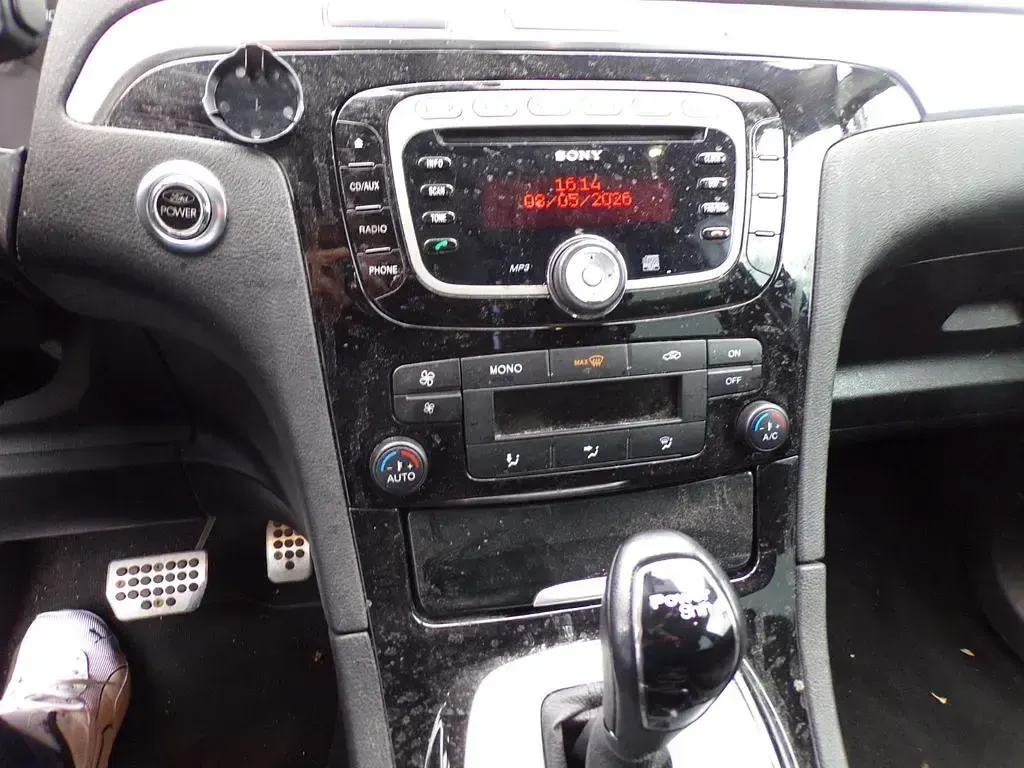 Gebraucht Ford S-MAX Titanium 140 PS (102 kW) 2011 Grau Van / Kleinbus