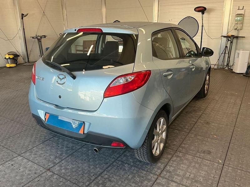 Gebraucht Mazda 2 Independence 86 PS (63 kW) 2008 Icy blue Limousine