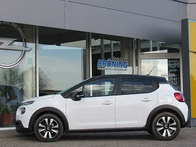 Gebraucht Citroën C3 Feel 99 PS (72 kW) 2017 Weiß Limousine