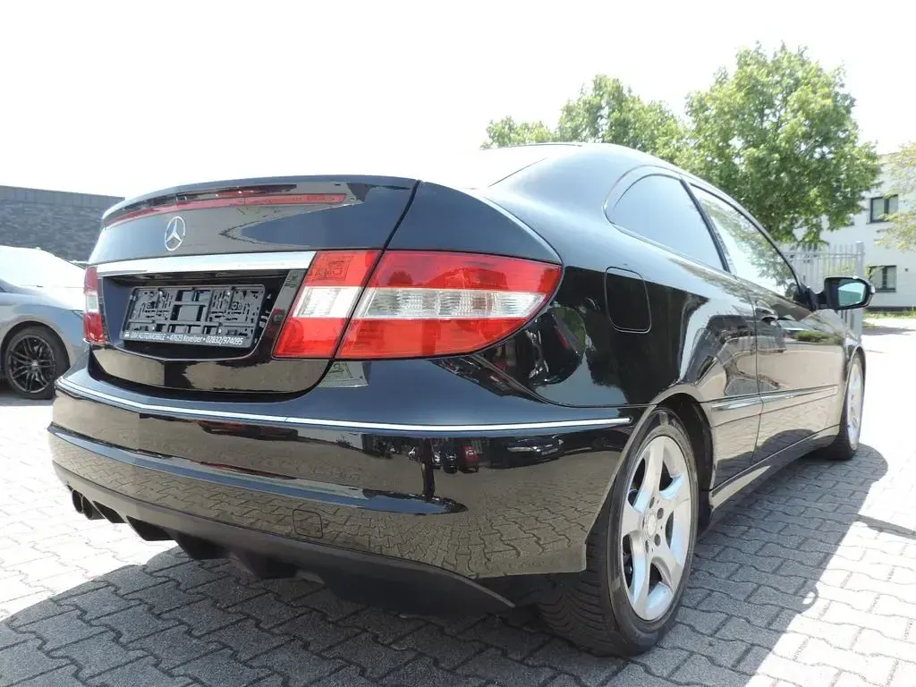 Gebraucht Mercedes CLC200 184 PS (135 kW) 2011 Schwarz Coupé