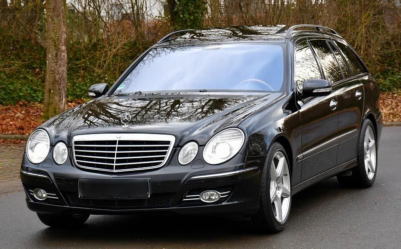 Gebraucht Mercedes E350 AMG 292 PS (214 kW) 2008 Schwarz Kombi