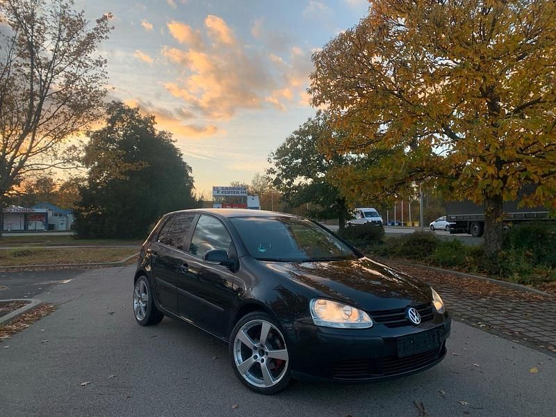 Schwarz Gebraucht 2006 VW Golf V Kombi | 2.650 € (Guter Preis) - Bild 1/4