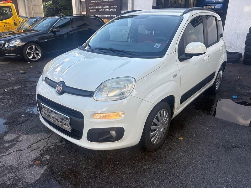 Weiß Gebraucht 2013 Fiat Panda Lounge Kleinwagen | 3.950 € (Fairer Preis) - Bild 1/4
