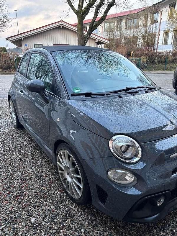 Gebraucht Abarth 595C 145 PS (106 kW) 2023 Grau Cabrio
