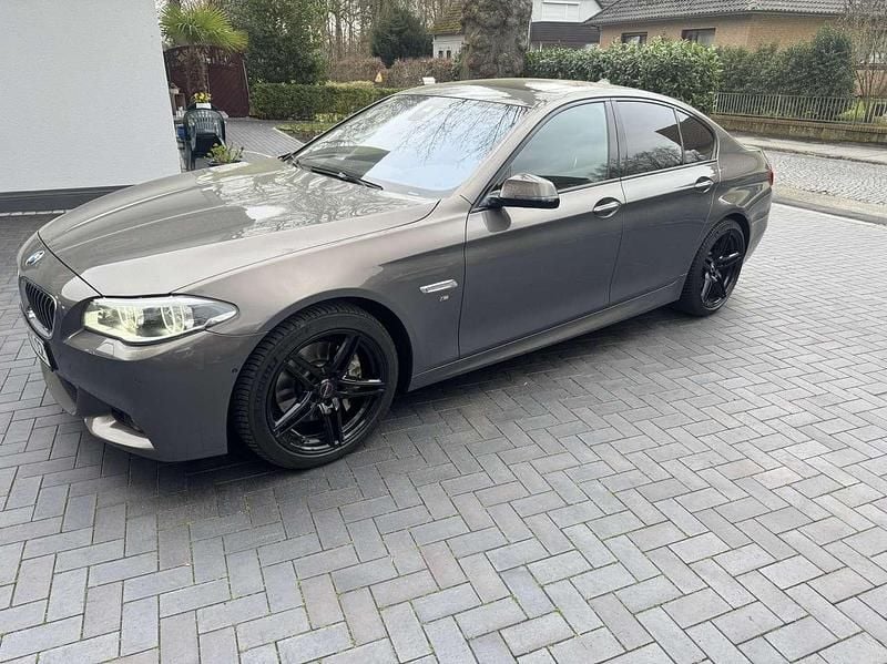 Gebraucht BMW 530 258 PS (189 kW) 2016 Limousine