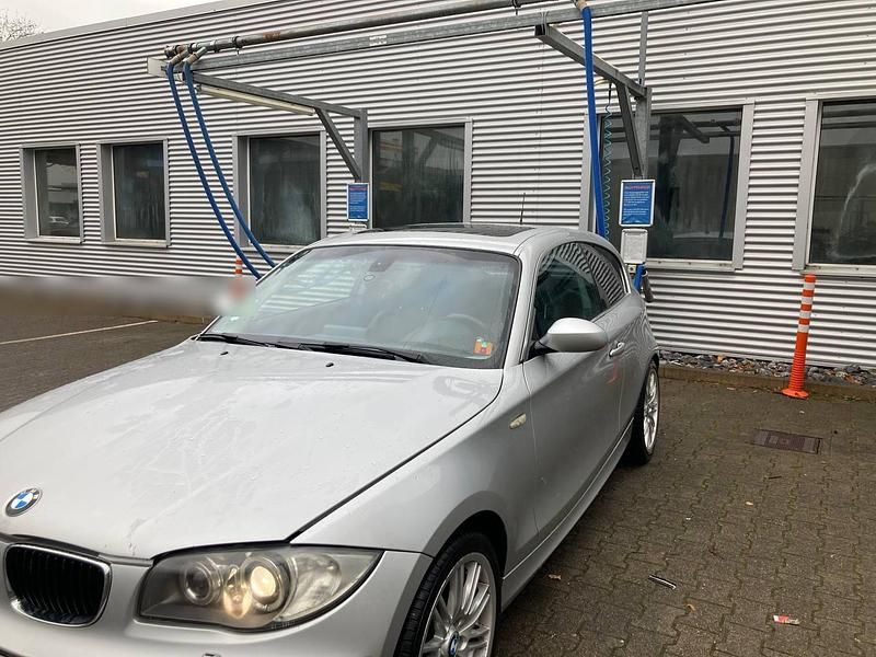 Grau Gebraucht 2008 BMW 123 M Sport Kleinwagen | 4.000 € (Superpreis) - Bild 1/4